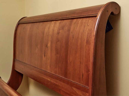 Ethan Allen Cherry Sleigh  Full Bed Includres Siderails & Slats