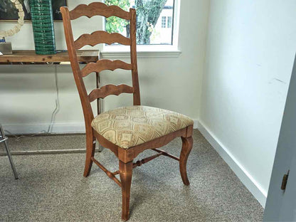 Nichols & Stone Cherry Expanding Dining Table with Set of 6 Chairs