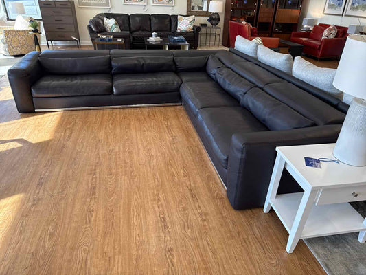 Cierre 'Symphony' Italian Leather Sectional