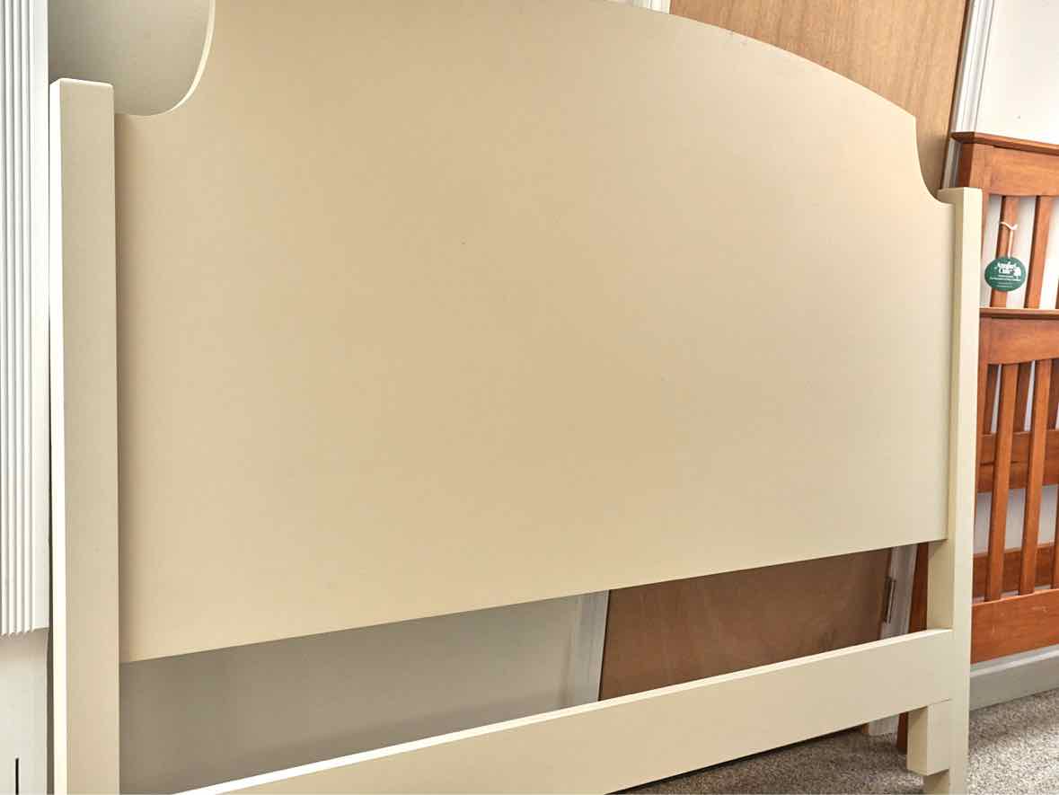 Gat Creek Franklin Queen Headboard in Classic Santa Barbara Finish