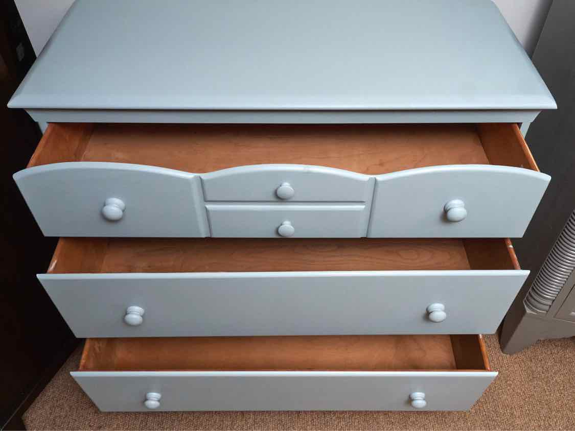 'Icelandic  Blue' Finish 3 Drawer Chest