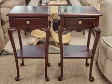 Pair of Solid Tradtional 1 Drawer  Nightstands