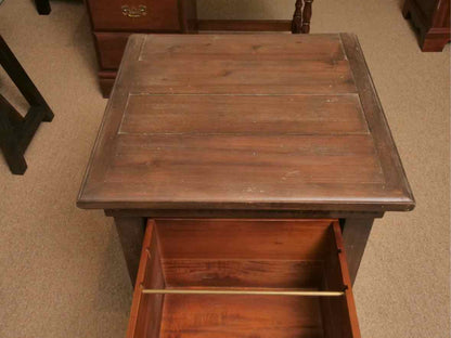 RH 2 Drawer File Cabinet with 2 Drawers