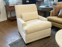 Holly Hunt 'Carlyle' Chair