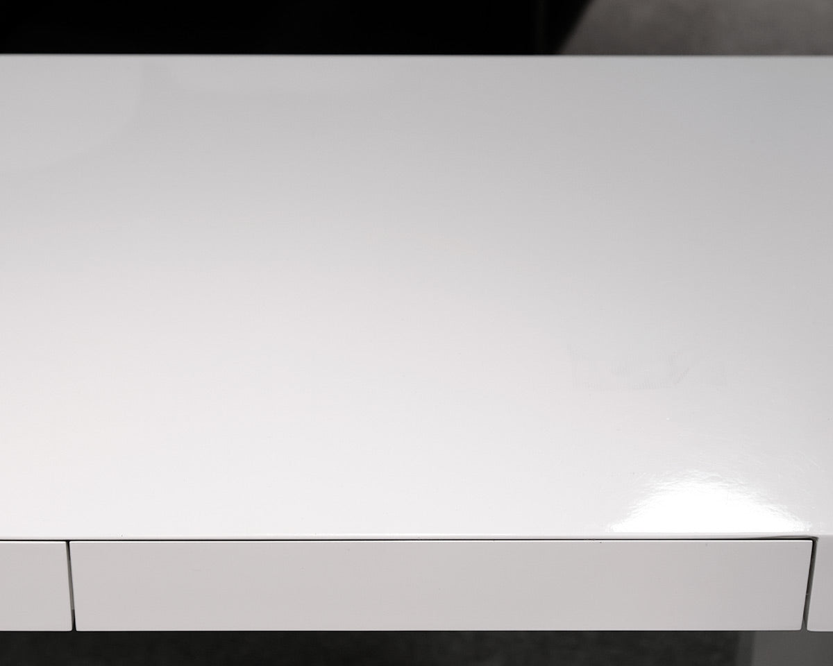White Lacquer Desk with 2 Drawers