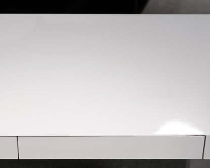 White Lacquer Desk with 2 Drawers