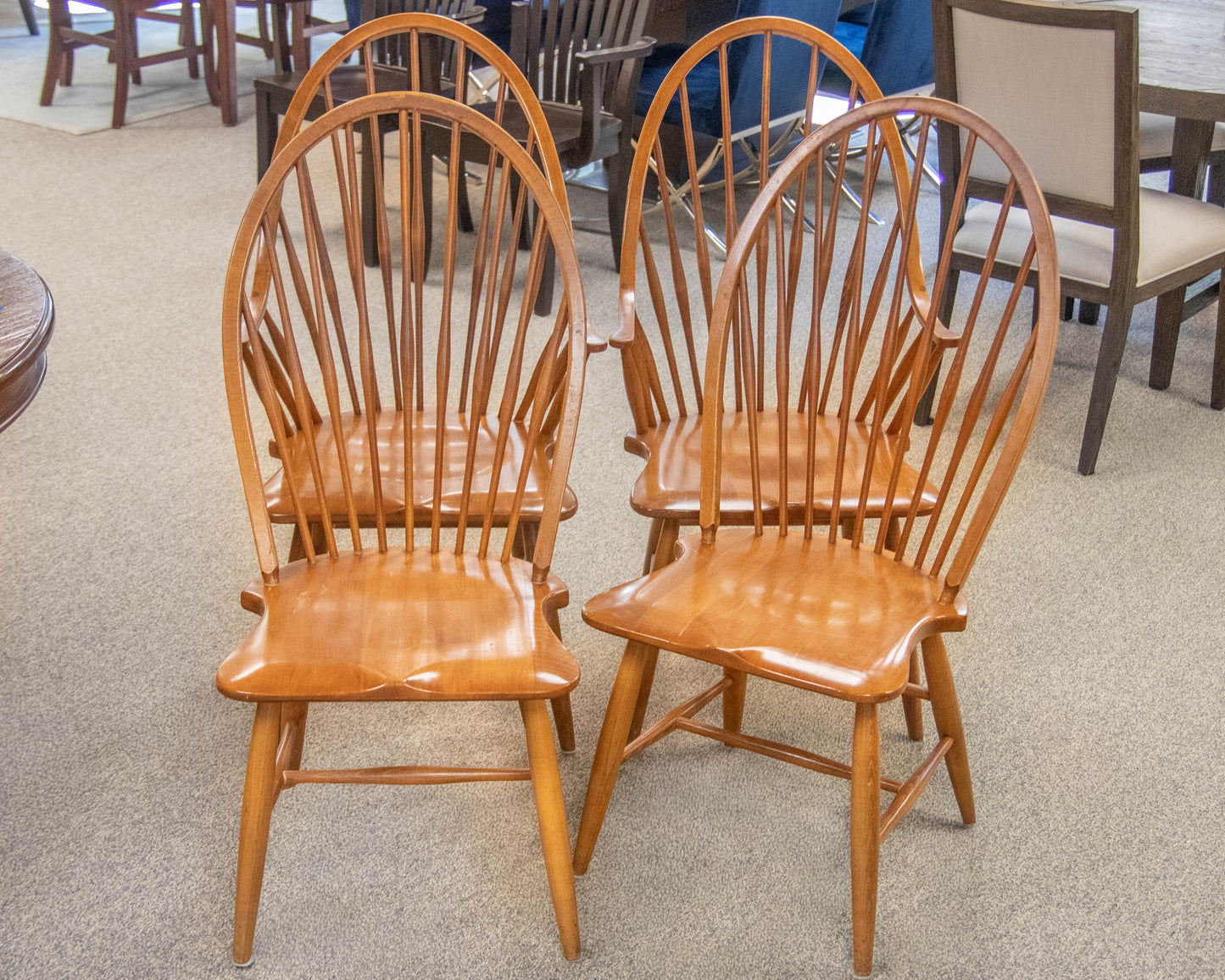 Set of 4 Windsor Dining Chairs