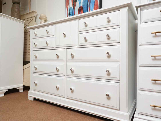 Off White Finish  9 Drawer Mule Chest