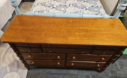 Lane Furniture 10-Drawer Dresser