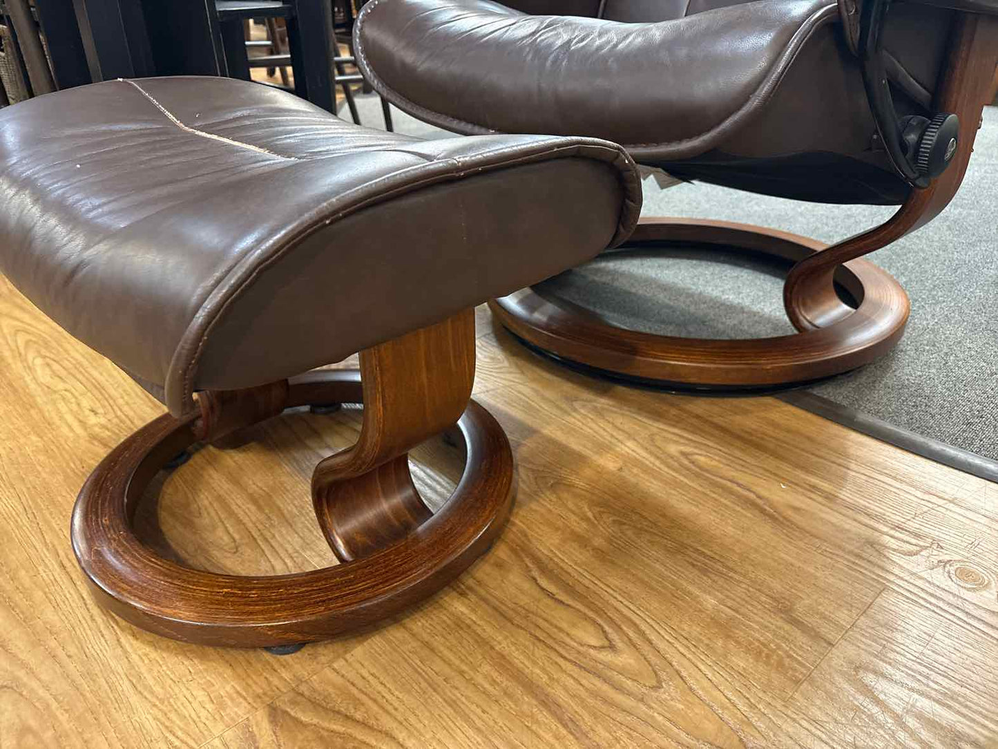 Ekornes Stressless 'Consul' Recliner w/ Ottoman