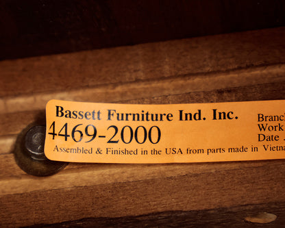 Bassett Dining Dark Mahogany Boat-Shaped Dining Table With 8 Chairs