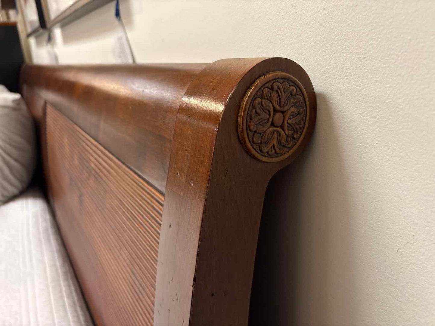 Ethan Allen British Classics King Sleigh Bed