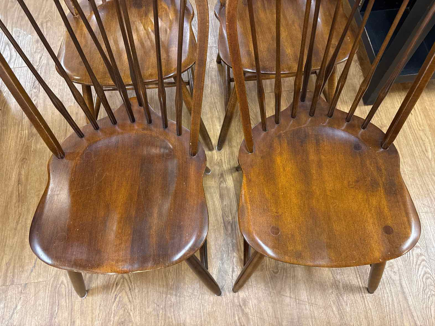 Asher Benjamin & Co. Set of 4 Windsor Dining Chairs