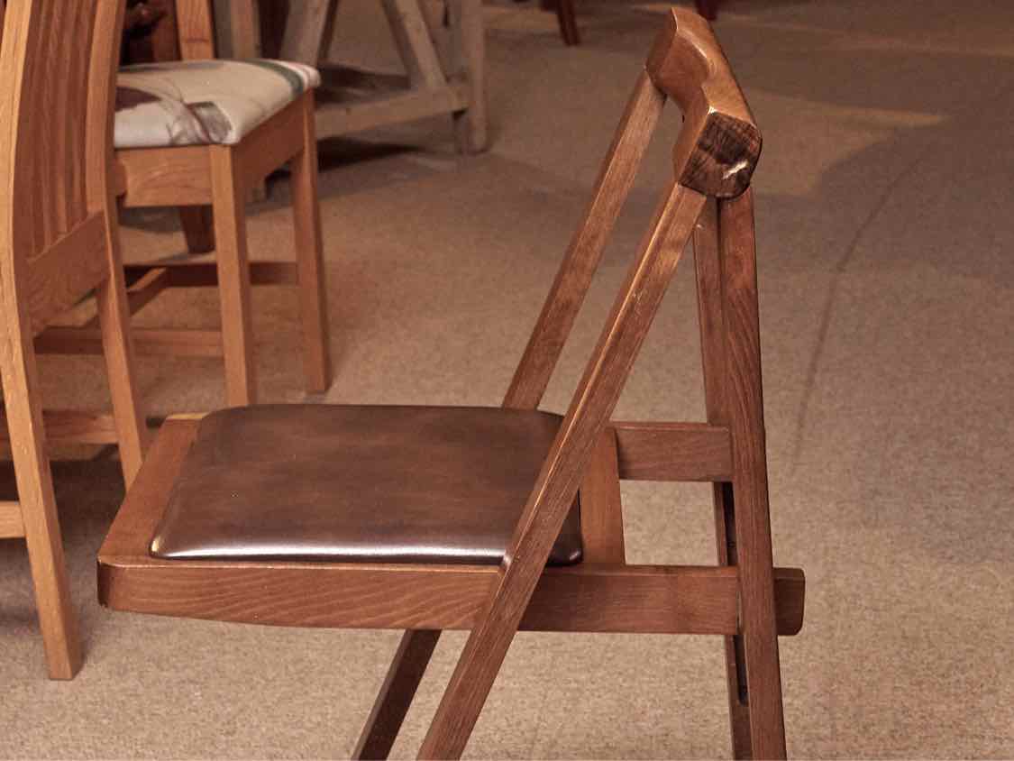 Cherry Drop Leaf Table  On Casters & 4 Chairs