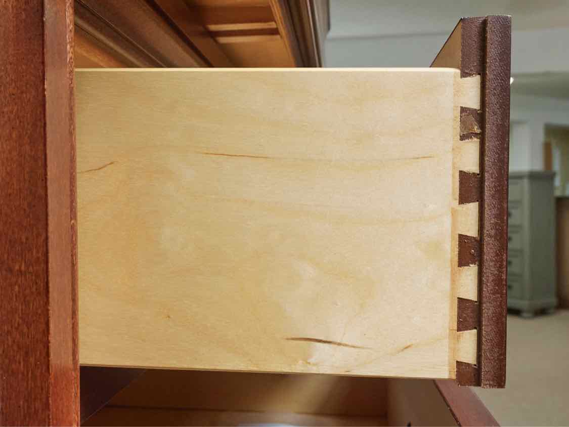 Impressions Thomasville Cherry 7 Drawer Lingerie Chest