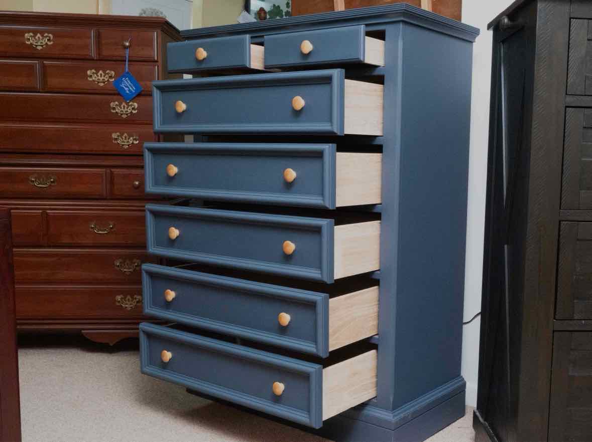 Hudson Bay Blue Finish 7 Drawer Chest with Natural Wood Knobs