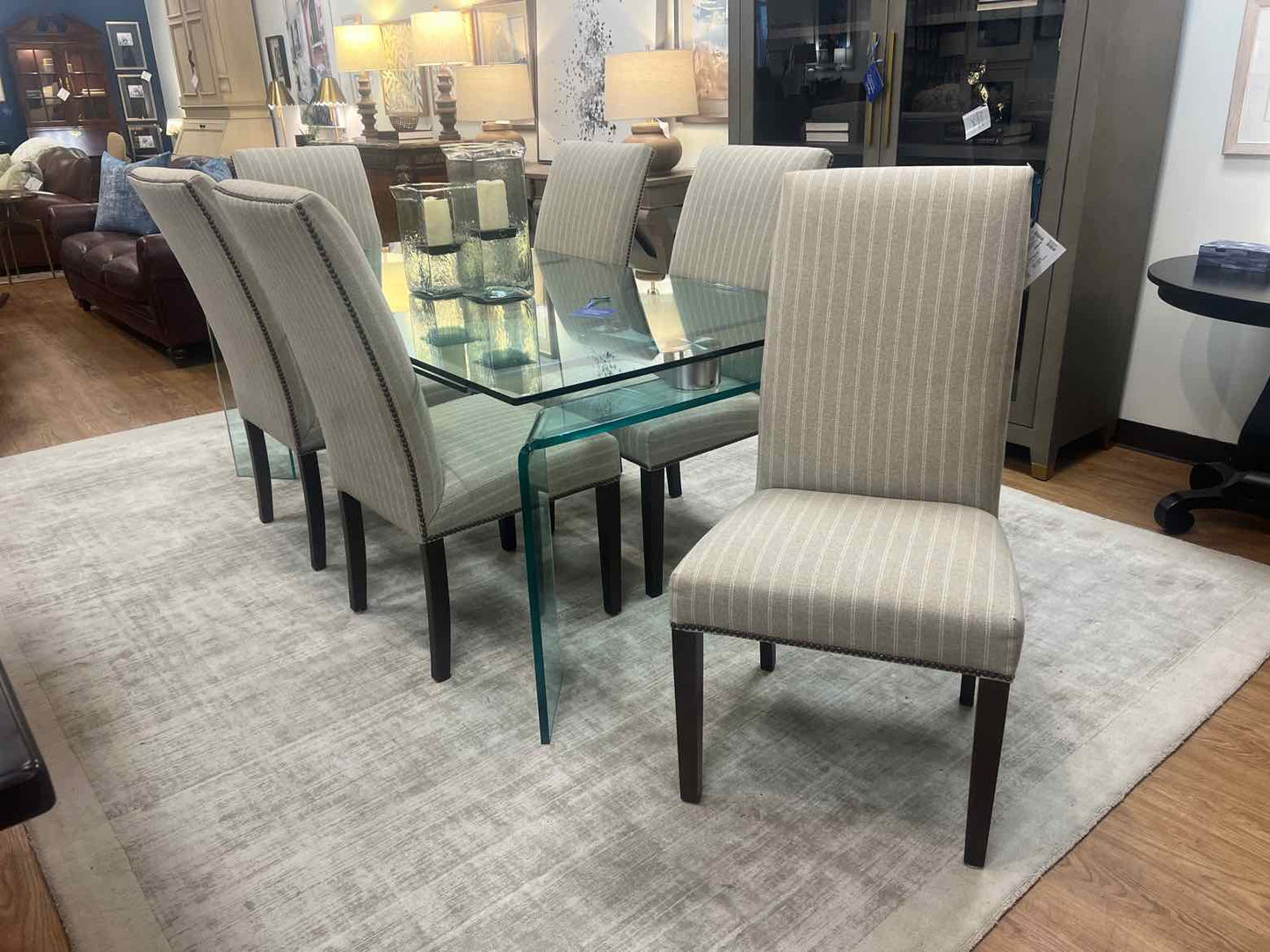 Bassett Set of 6 High Back Dining Chairs