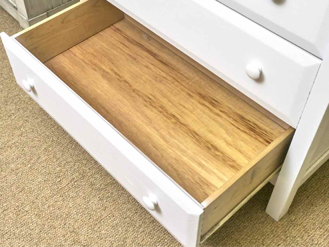 Vermont Tubbs  White Finish 5 Drawer Chest