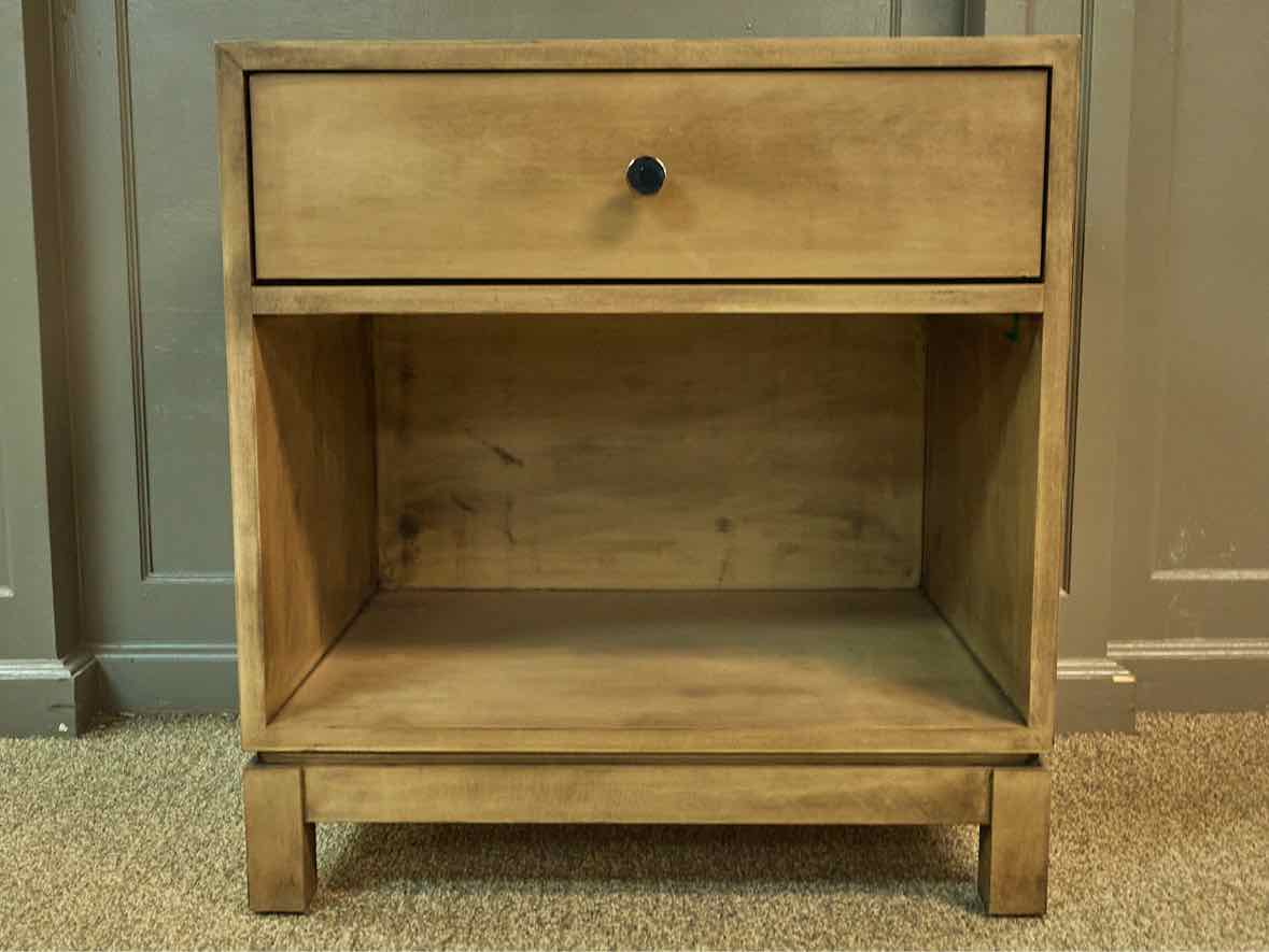 Gat Creek "Gerard" Maple 1 Drawer Nightstand