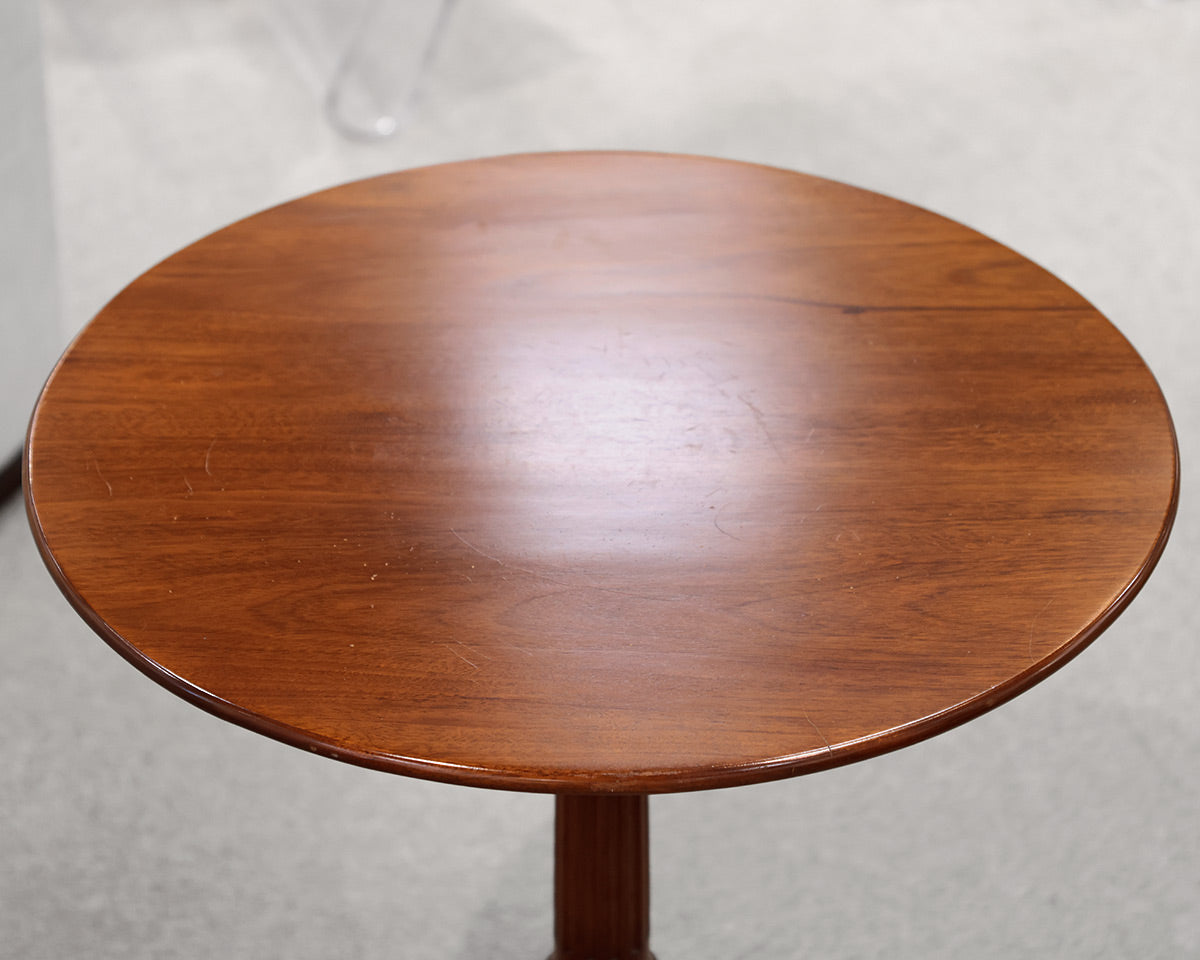 Kittinger Tilt-Top Side Table