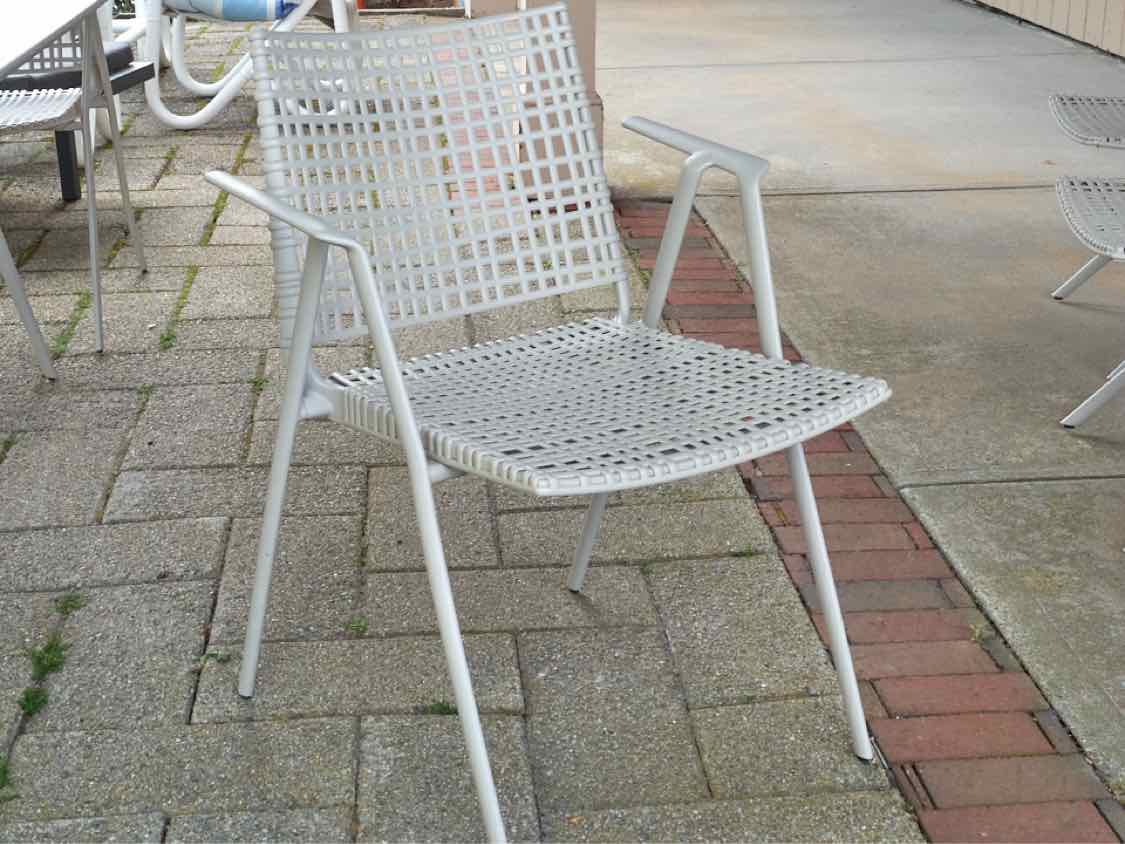Janus et Cie 'Branch ' Powder Coated Aluminum Outdoor Set
