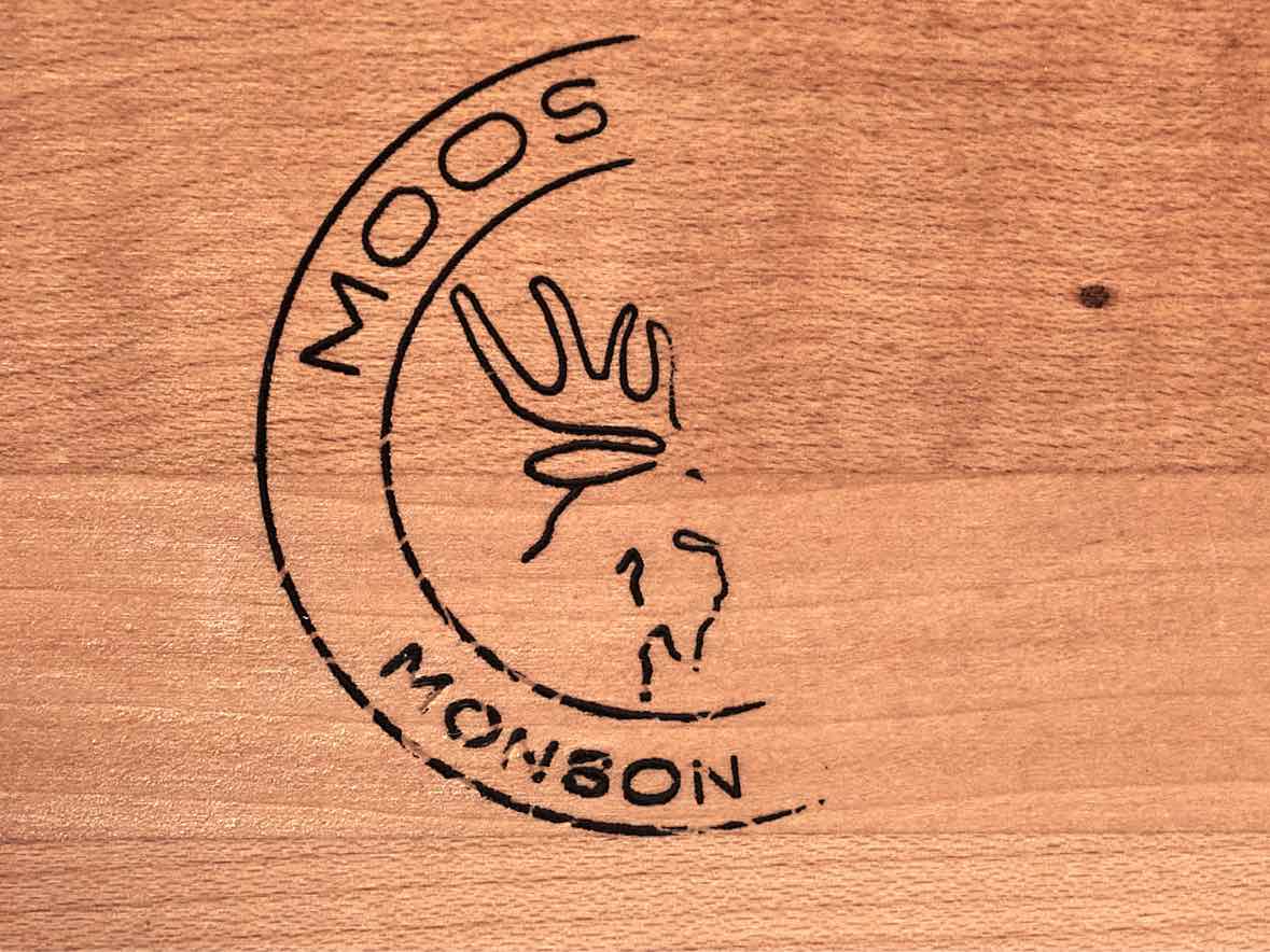 Moosehead  Maple 1 Drawer 2 Door Flip Top Server On Casters