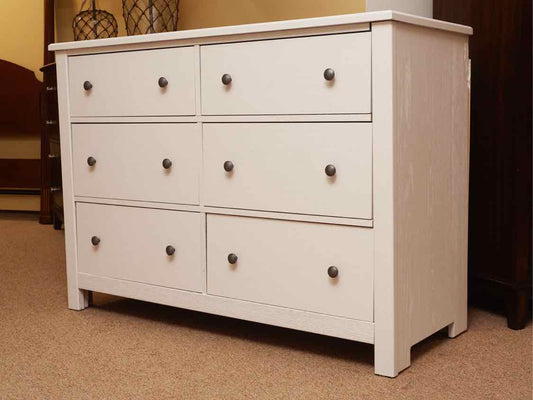 Vaughan Bassett  White Finish Fundamentals 6 Drawer Dresser