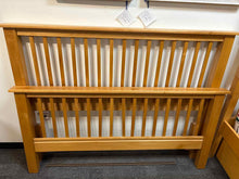 Maple Queen Bed
