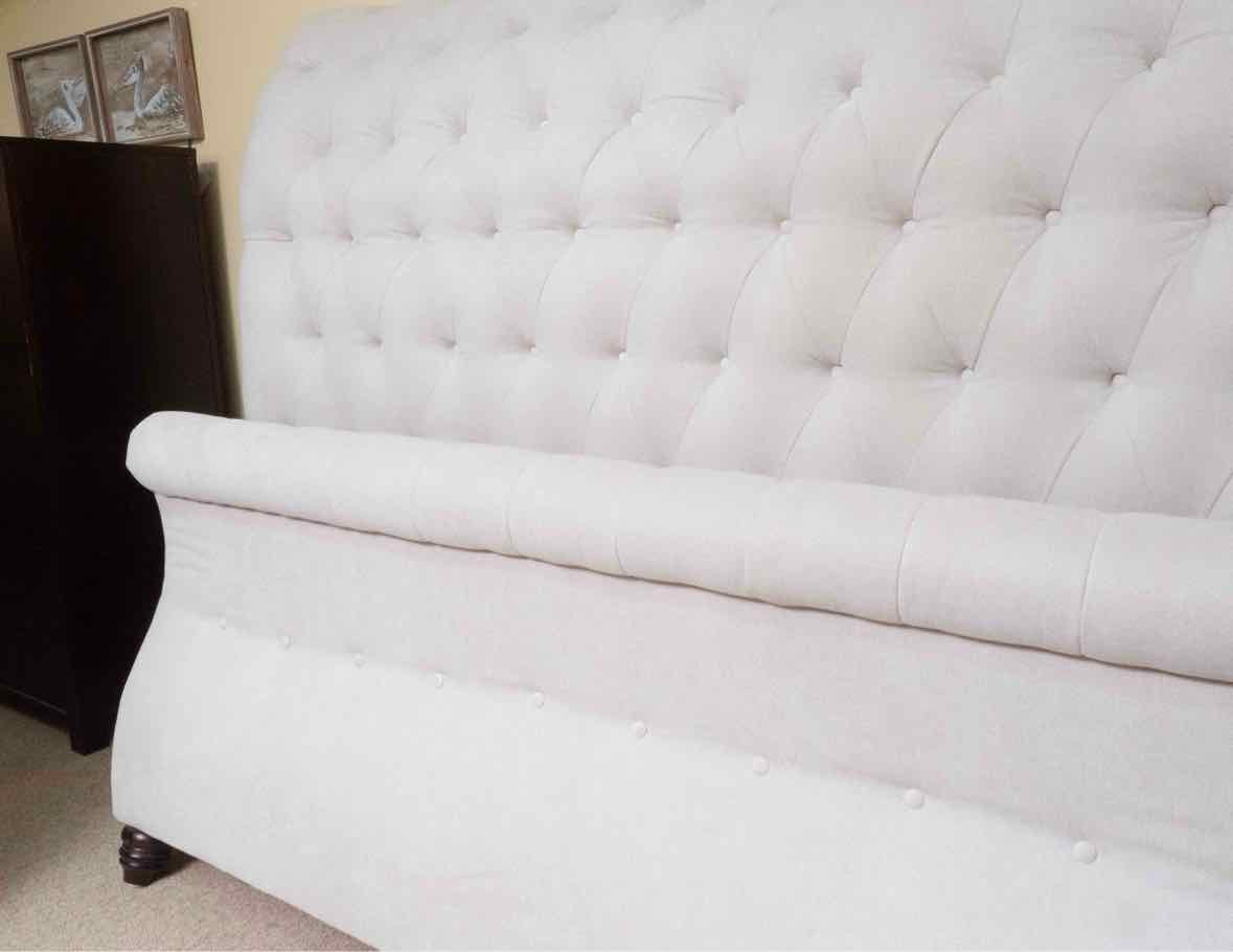Basset 'Valencia' Ivory Upholstered Tufted Sleigh  King Bed