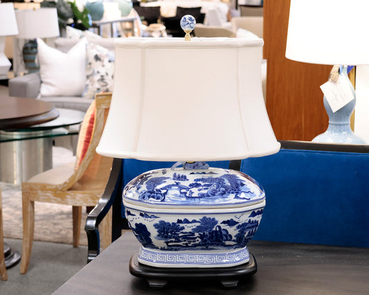 Blue and White Porcelain Tureen Table Lamp