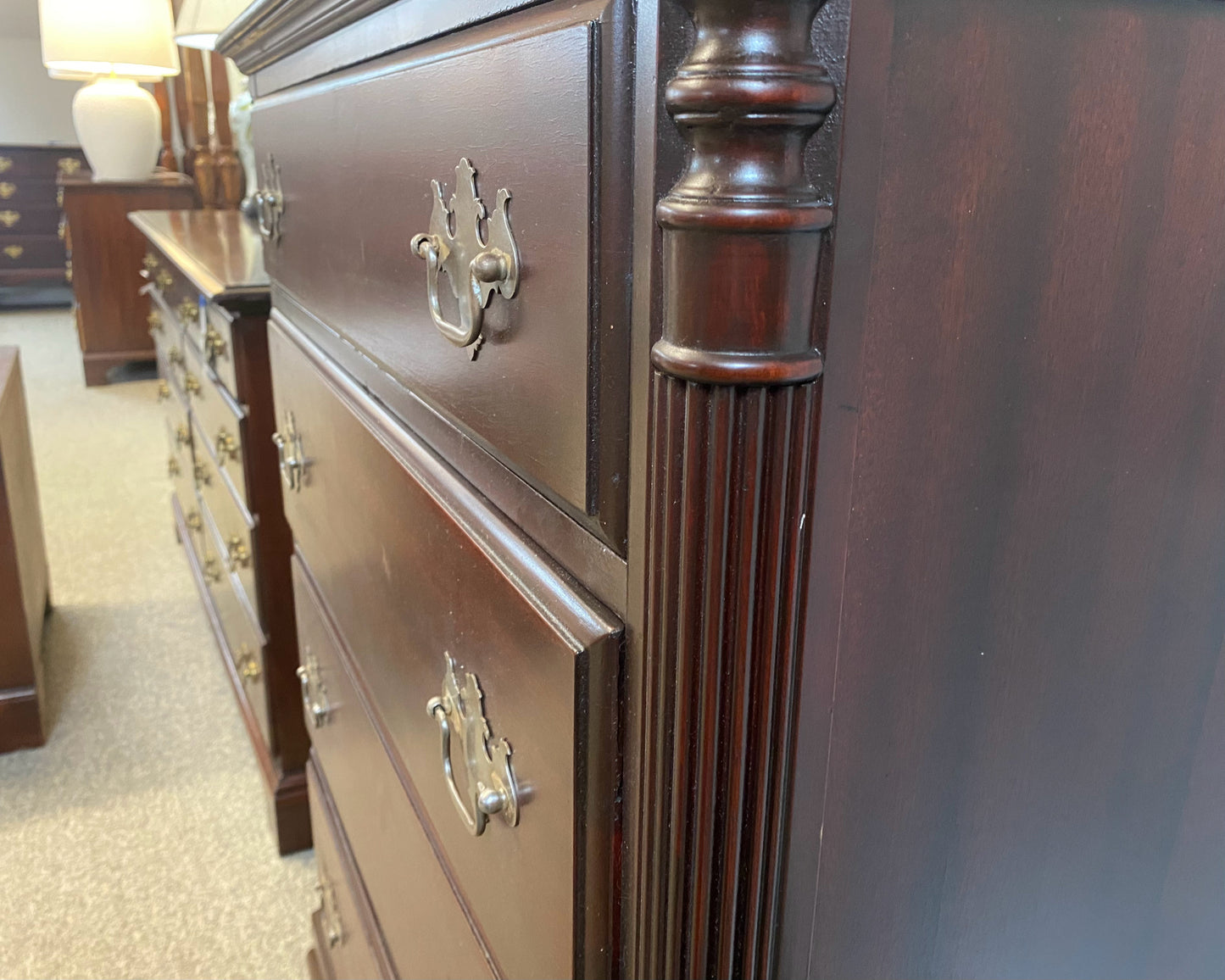Mahogany 4-Drawer Chest with Reeded Columns