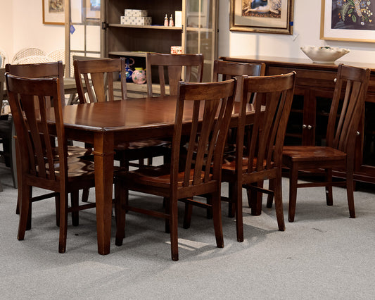 Bassett Dining Dark Mahogany Boat-Shaped Dining Table With 8 Chairs