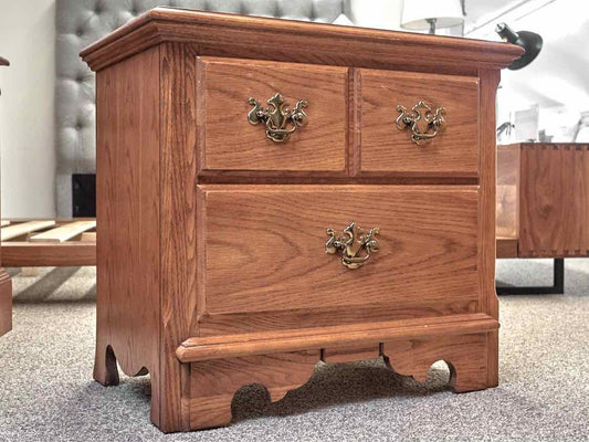 Pair of Thomasville Impressions 2 Drawer Nightstand