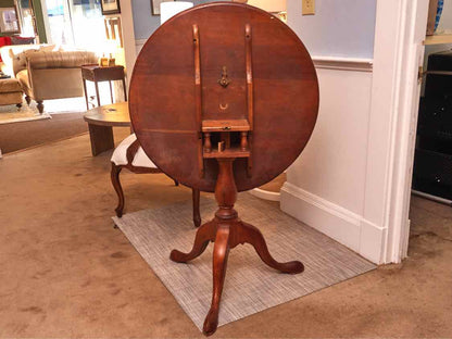 Cherry Round Tilt Top Pedestal Accent Table