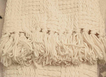 Artelier Nicole Miller Ivory Knit Throw With Tassels