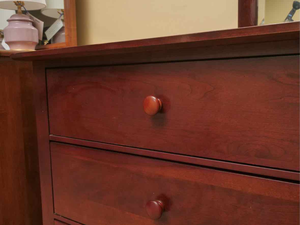 Kincaid  Cherry 6 Drawer Dresser & Mirror