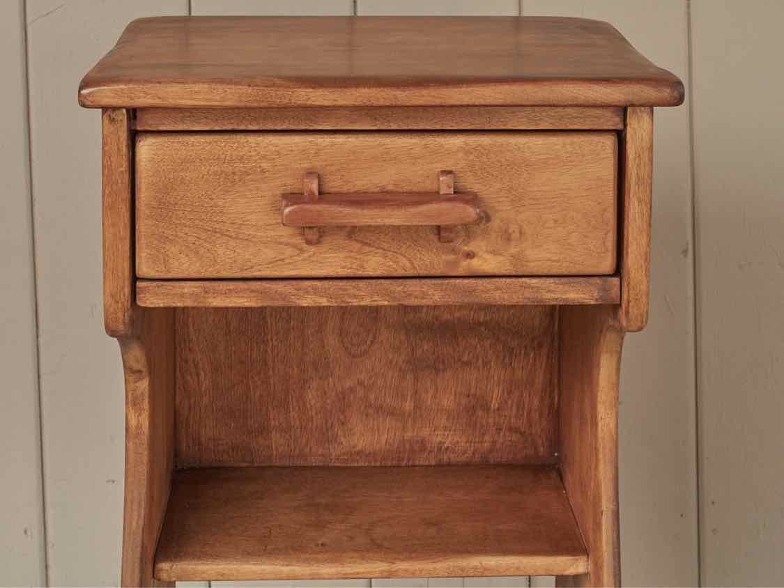 Cushman Colonial Solid Maple One Drawer Nightstand