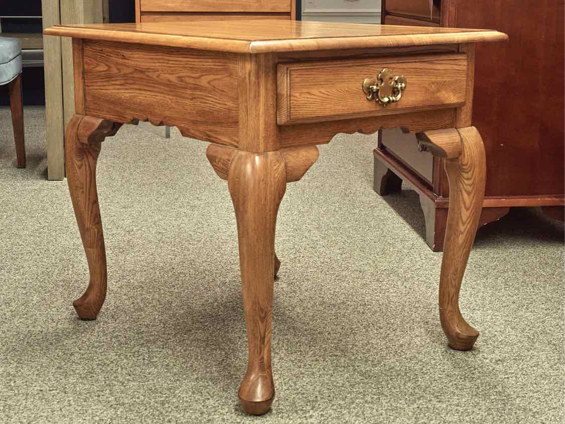 Kindcaid Pair of Oak Side Tables w/ Drawer
