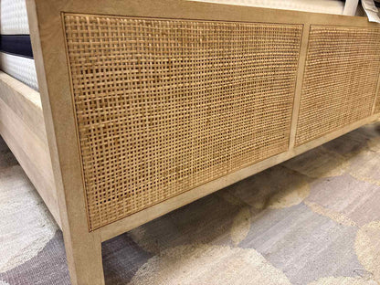 Four Hands 'Sydney' Queen Bed