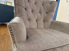 Jofran 'Bryson' Tufted Arm Chair