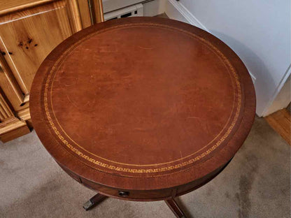 Mahogany Renter's Accent Table with Leather Top