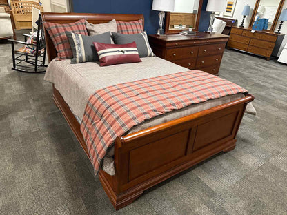 Mastercraft Cherry Queen Sleigh Bed