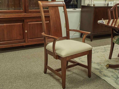 Kincaid Cherry Park Collection Dining Table W/ 2  Leaves & 6 Upholstered Chairs