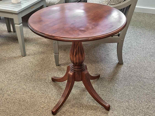 Nichols & Stone Cherry Pedestal Accent Table