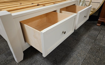 Boston Interiors 'Atlantic' Full Storage Bed