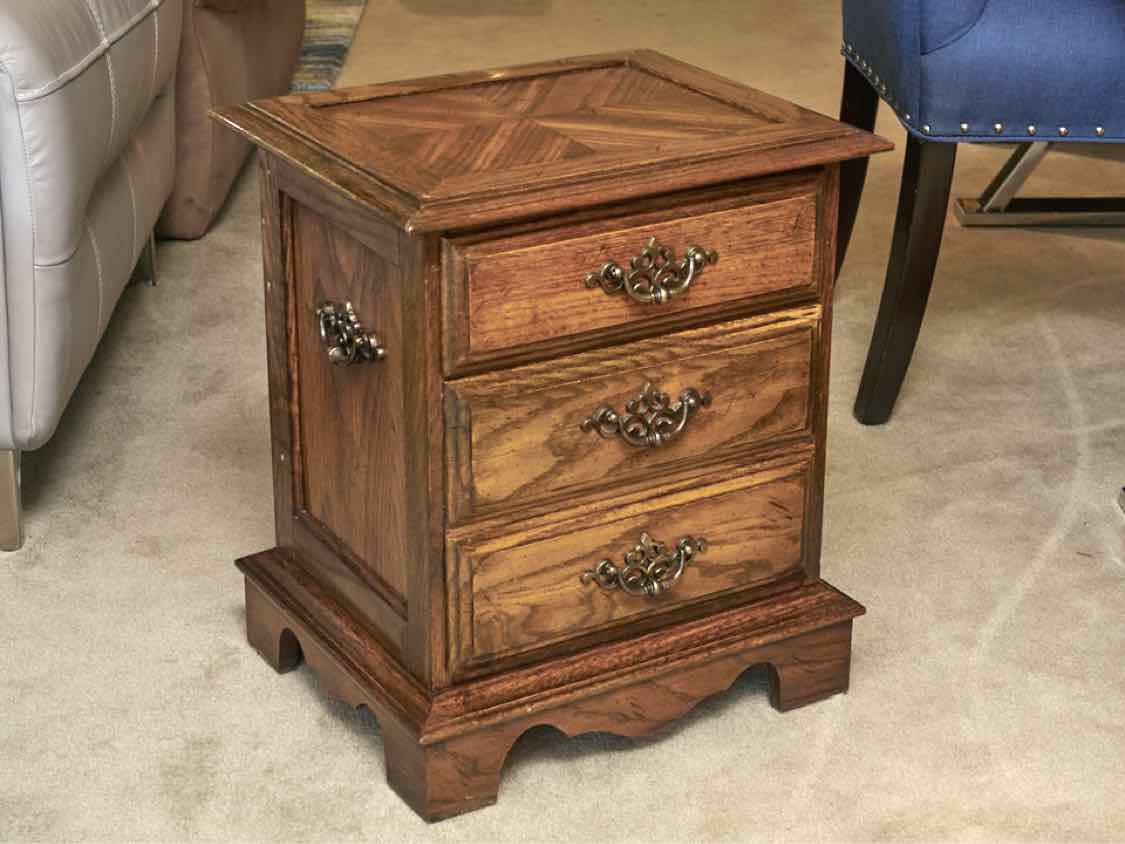 Dark Stained Oak 2 Drawer Side Table Chest