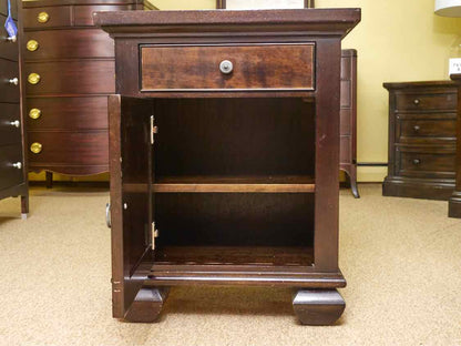 Pair Of Ligna Espresso 1 Drawer 1 Door  Nightstands