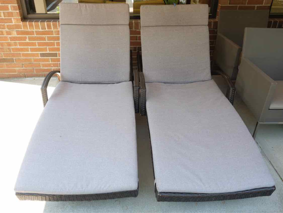 Pair of Brown Resin Wicker Outdoor Chaise Loungers