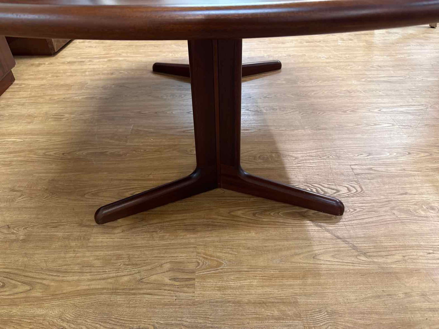 Skovby Rosewood Dining Table & Set Of 8 Chairs