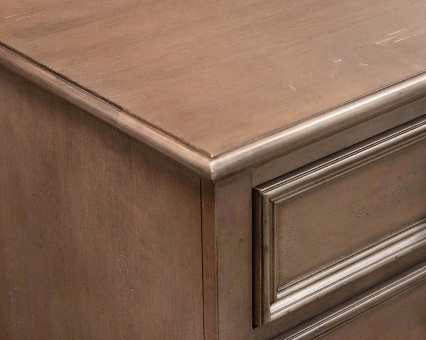 Pair of Ethan Allen New Country Three Drawer Nightstands